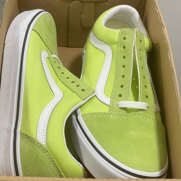 Vans Old Skool Sharp Green True White Suede Canvas Size US womens - Picture 2 of 4